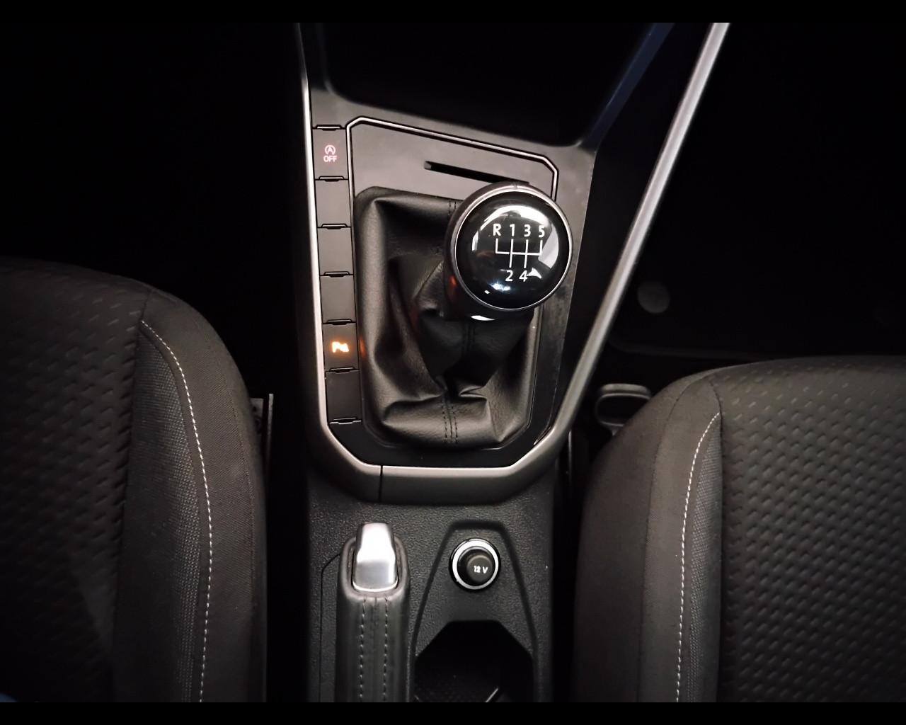 VOLKSWAGEN Polo VI 2017 - Polo 5p 1.0 mpi Comfortline 75cv