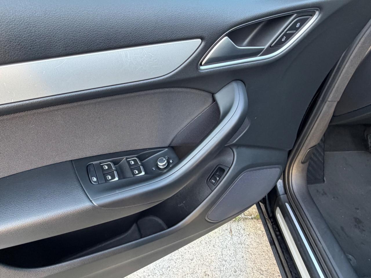 Audi Q3 2.0 TDI 120 CV Sport S tronic 2019