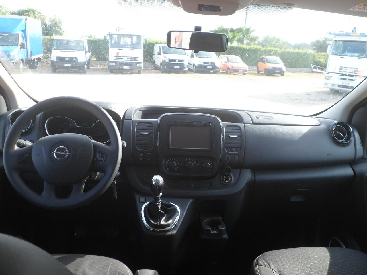 Opel Vivaro 9 posti maxi