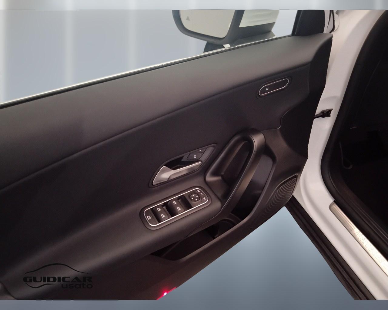 Mercedes-Benz Classe A - W177 2023 - A 180 d Advanced auto