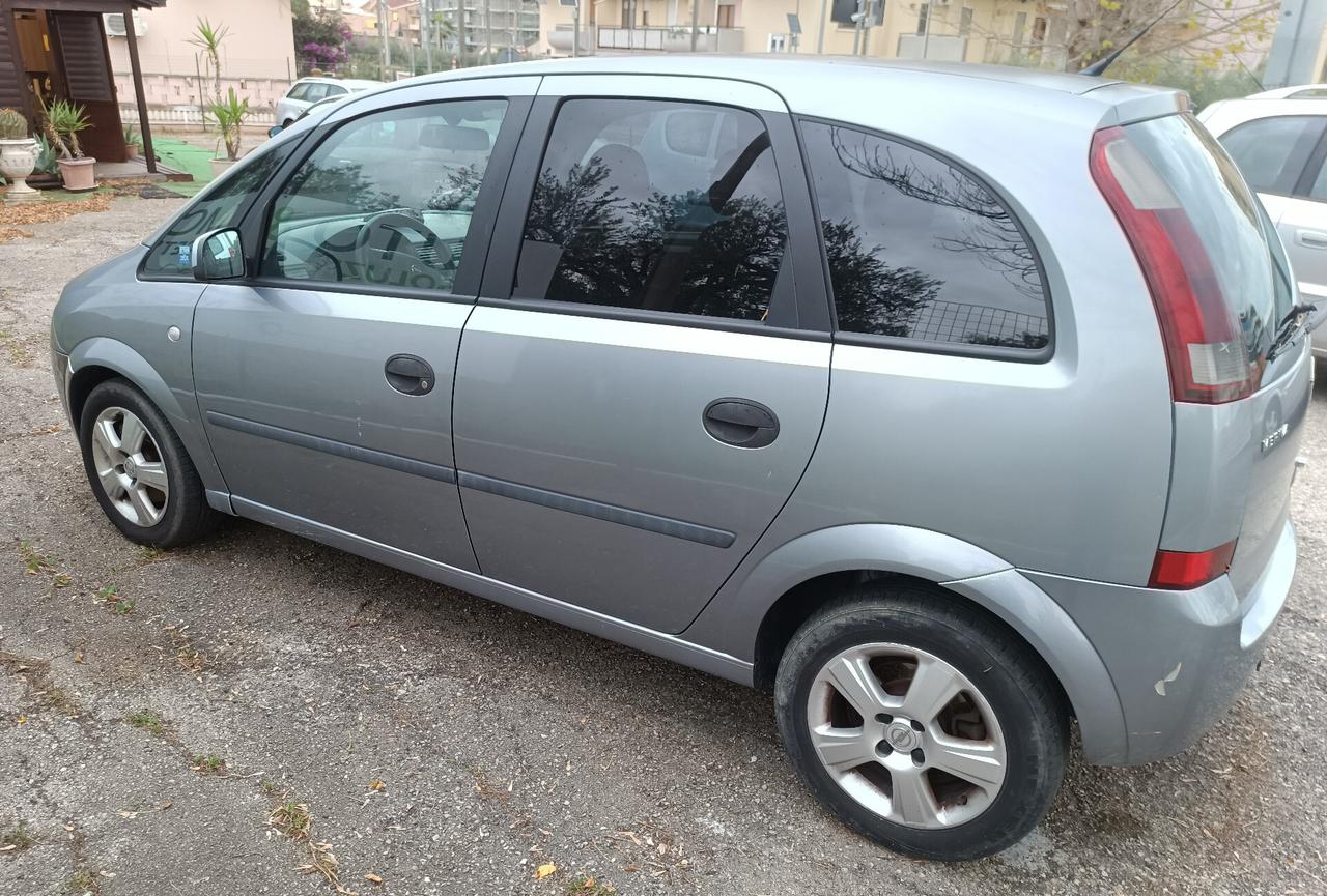 PER NEO PATENTATIO Opel Meriva 1.7 DTI Cosmo