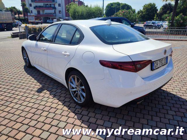 ALFA ROMEO Giulia 2.2 Turbodiesel 160 CV AT8 ROSSO EDITION