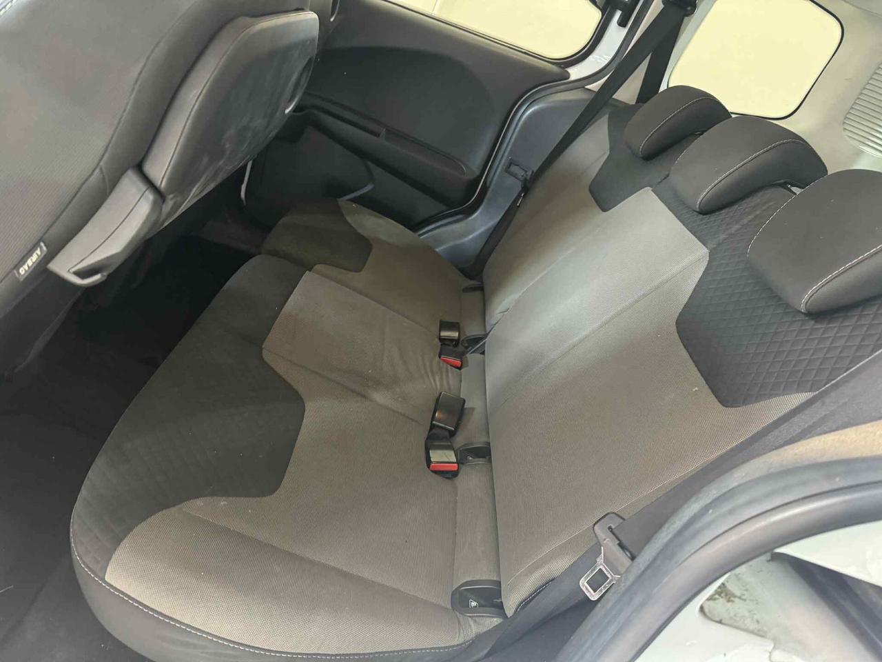 Ford Tourneo Courier 1.5 TDCI FURGONE VETRATO 5PO