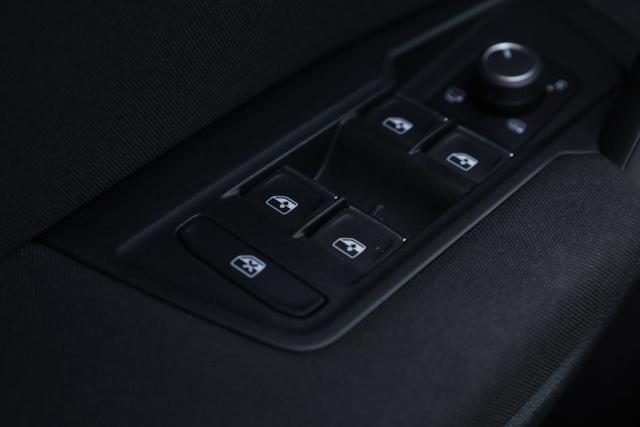 VOLKSWAGEN Tiguan 2.0 TDI 150 CV SCR DSG Life