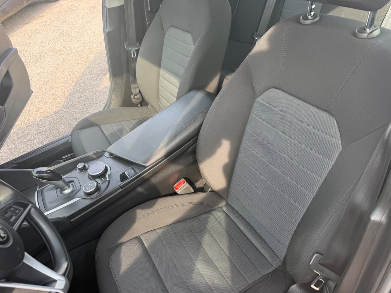 Alfa Romeo Giulia 2.2 Turbodiesel 150 CV Super