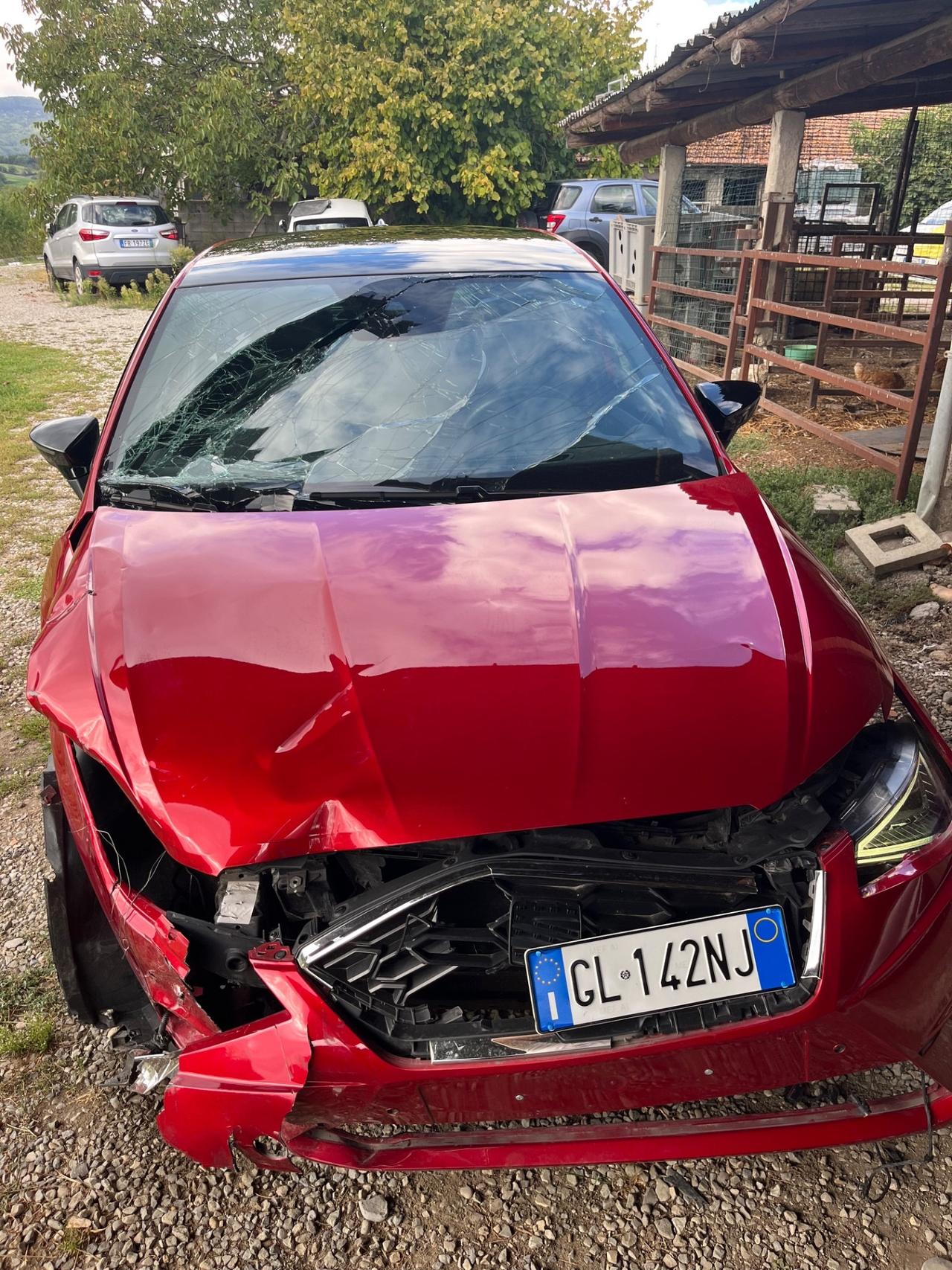 Seat Ibiza 2023 1.0 BENZINA FR INCIDENTATA