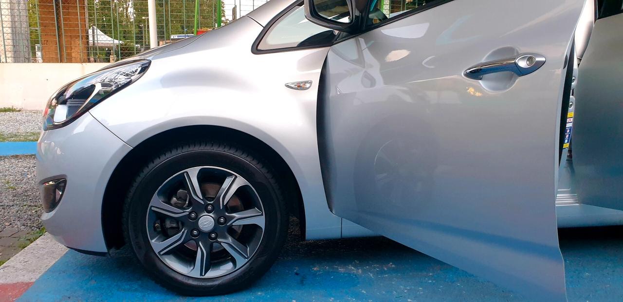 HYUNDAI IX20 1.4 BENZINA G.P.L DI CASA KM 84 MILA