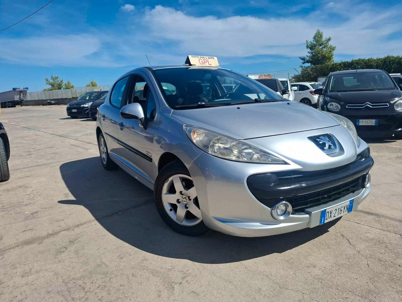 Peugeot 207 1.4 BENZINA/GPL - 2009 5 PORTE