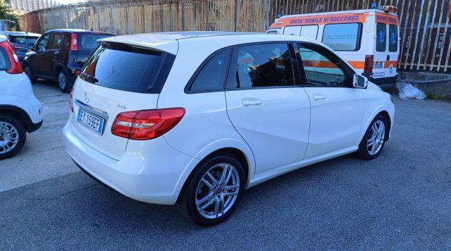 MERCEDES-BENZ B 200 NGD PREMIUM