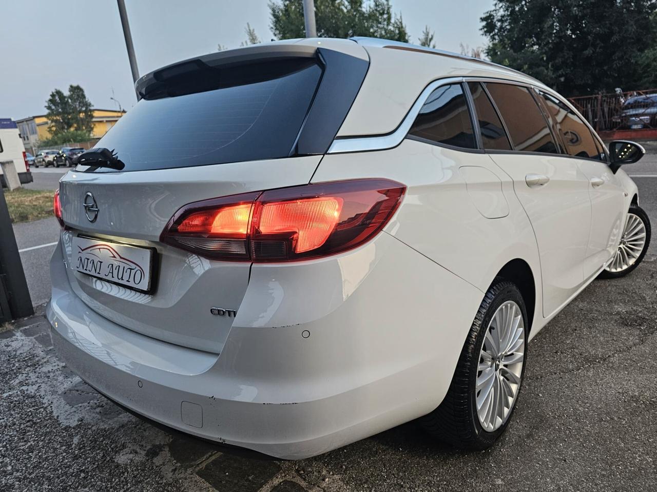 Opel Astra 1.6 CDTi 110cv S&S Sports Tourer Innovation*Euro6*