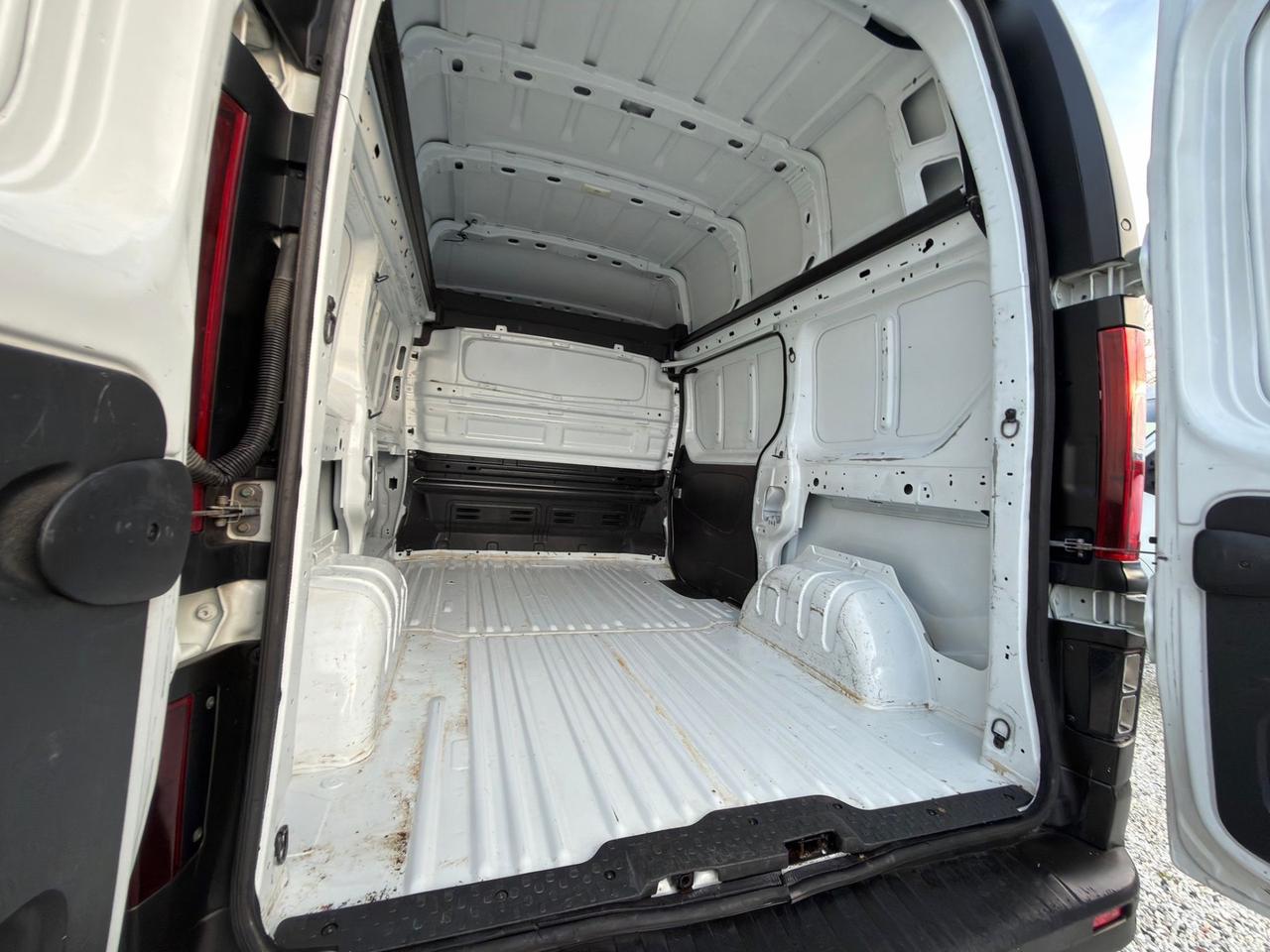 Renault Trafic 1.6 Diesel 120cv Tetto Alto Furgone