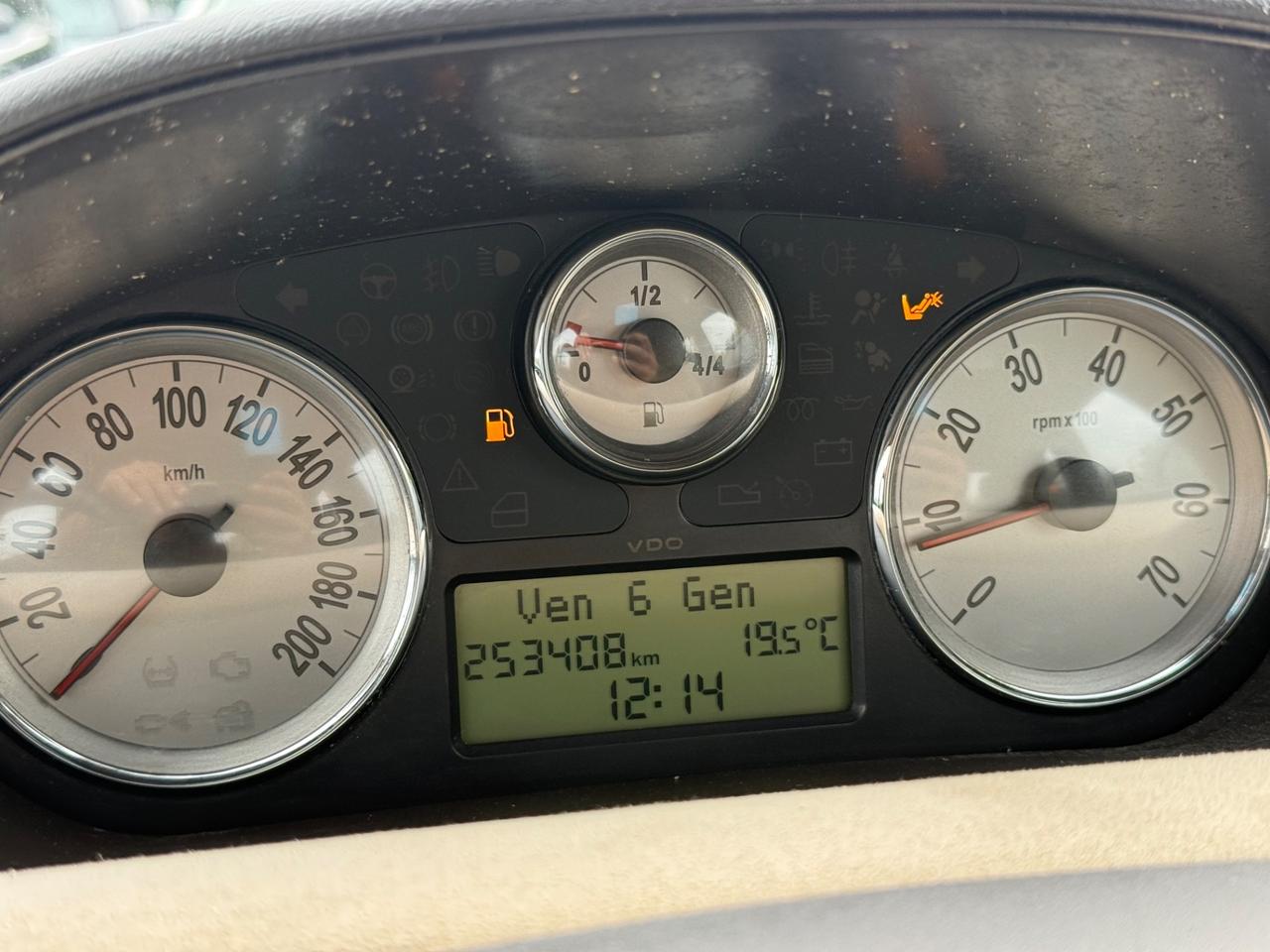 Lancia Ypsilon 1.2 Oro Giallo