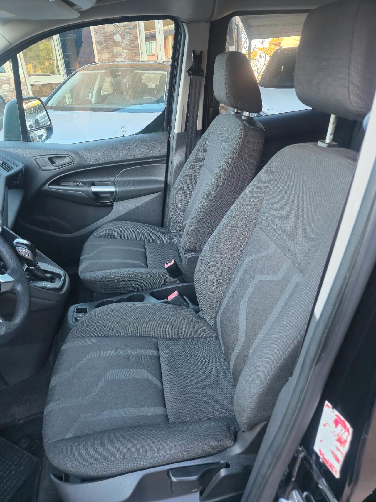 Ford Tourneo Connect Connect7 1.6 EcoBoost aut. Plus