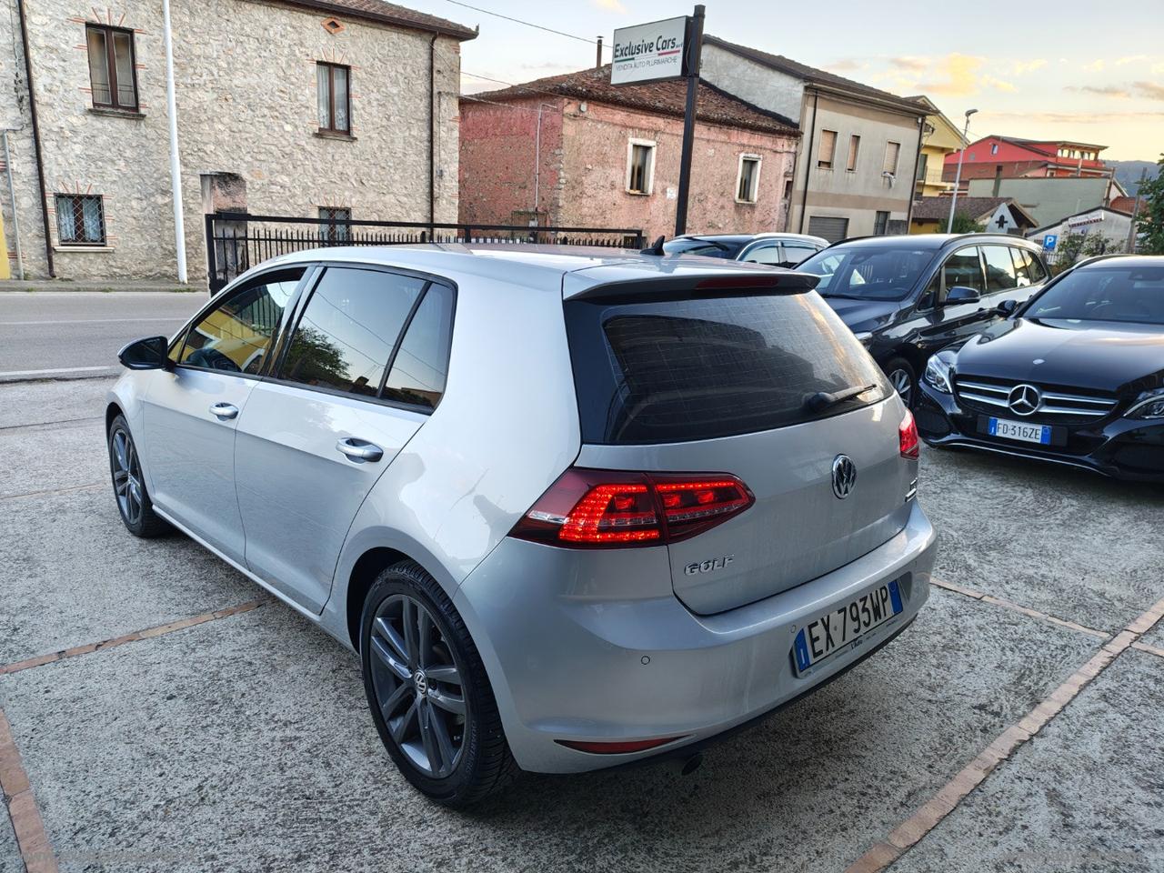 VOLKSWAGEN Golf 1.6 TDI 110 CV DSG 5p. Highline BMT