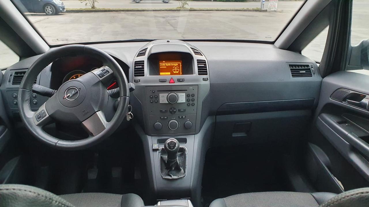 Opel Zafira 1.6 16V Twinport Cosmo