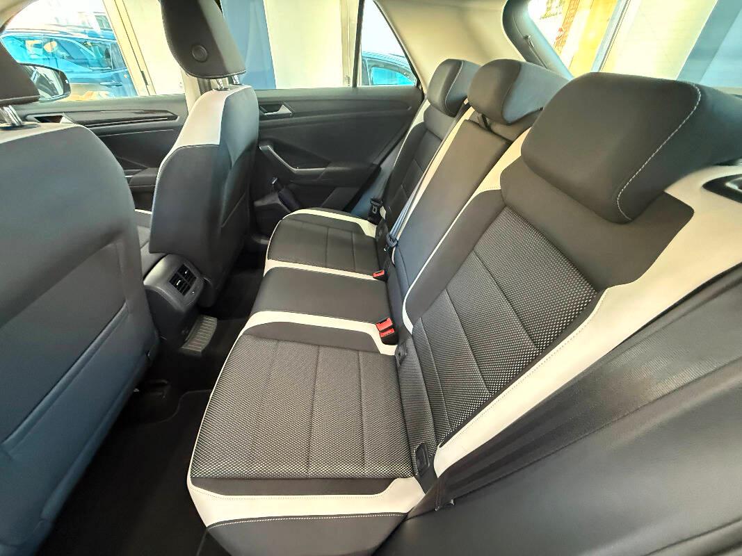 Volkswagen T-Roc 2.0 tdi Advanced 150cv dsg