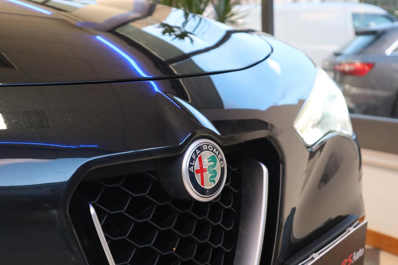 Alfa Romeo Stelvio 2.2 Turbodiesel 210 CV AT8 Q4 Super