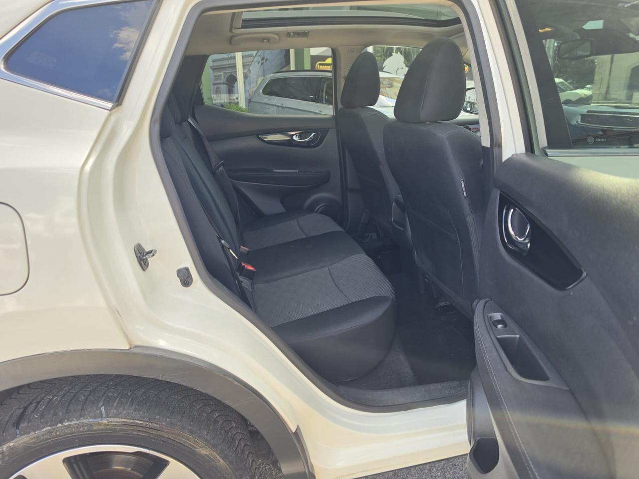 NISSAN QASHQAI 1.5 dCi BUISNESS
