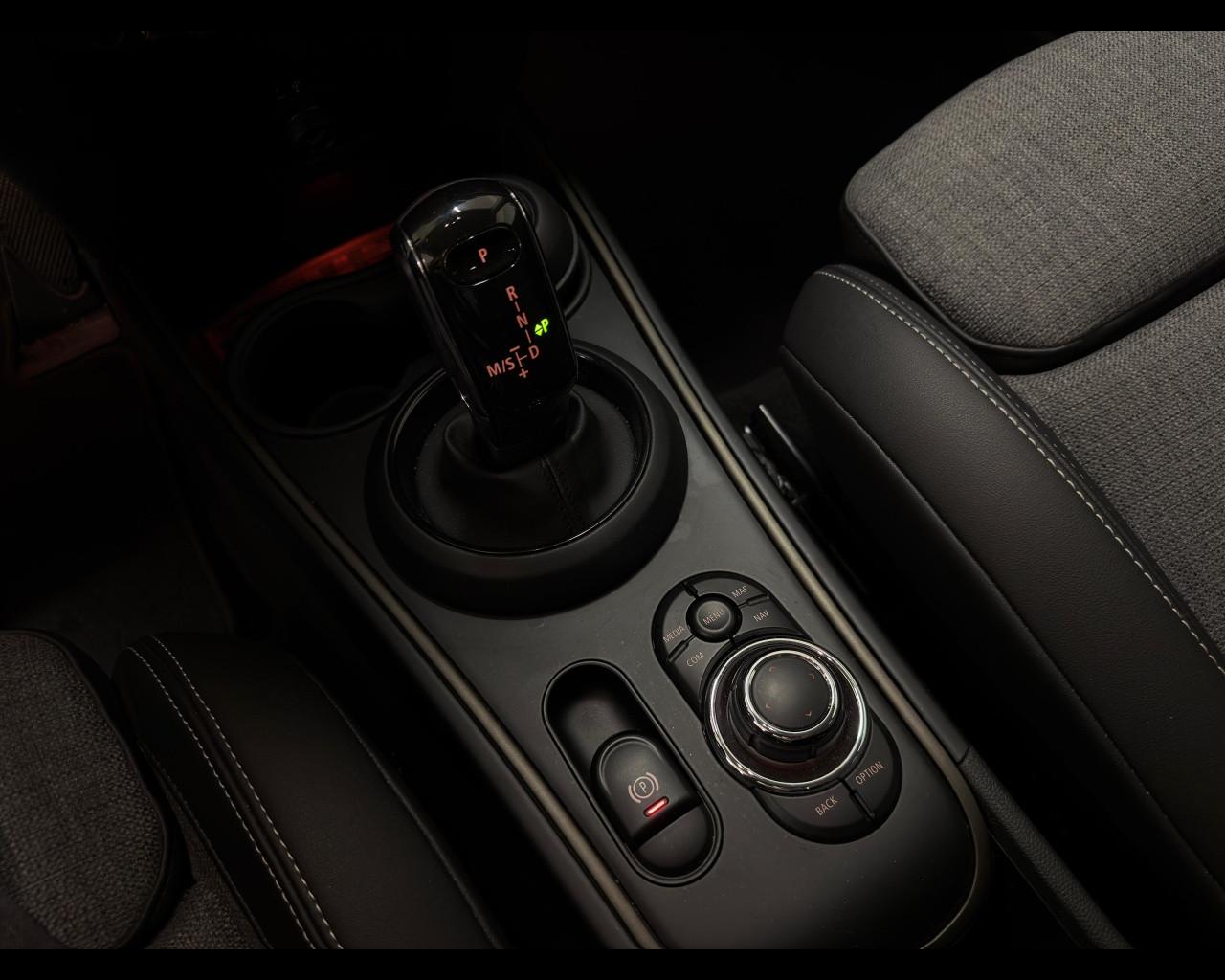 MINI Mini Countrym.(F60) - Mini 2.0 Cooper SD Business Countryman ALL4
