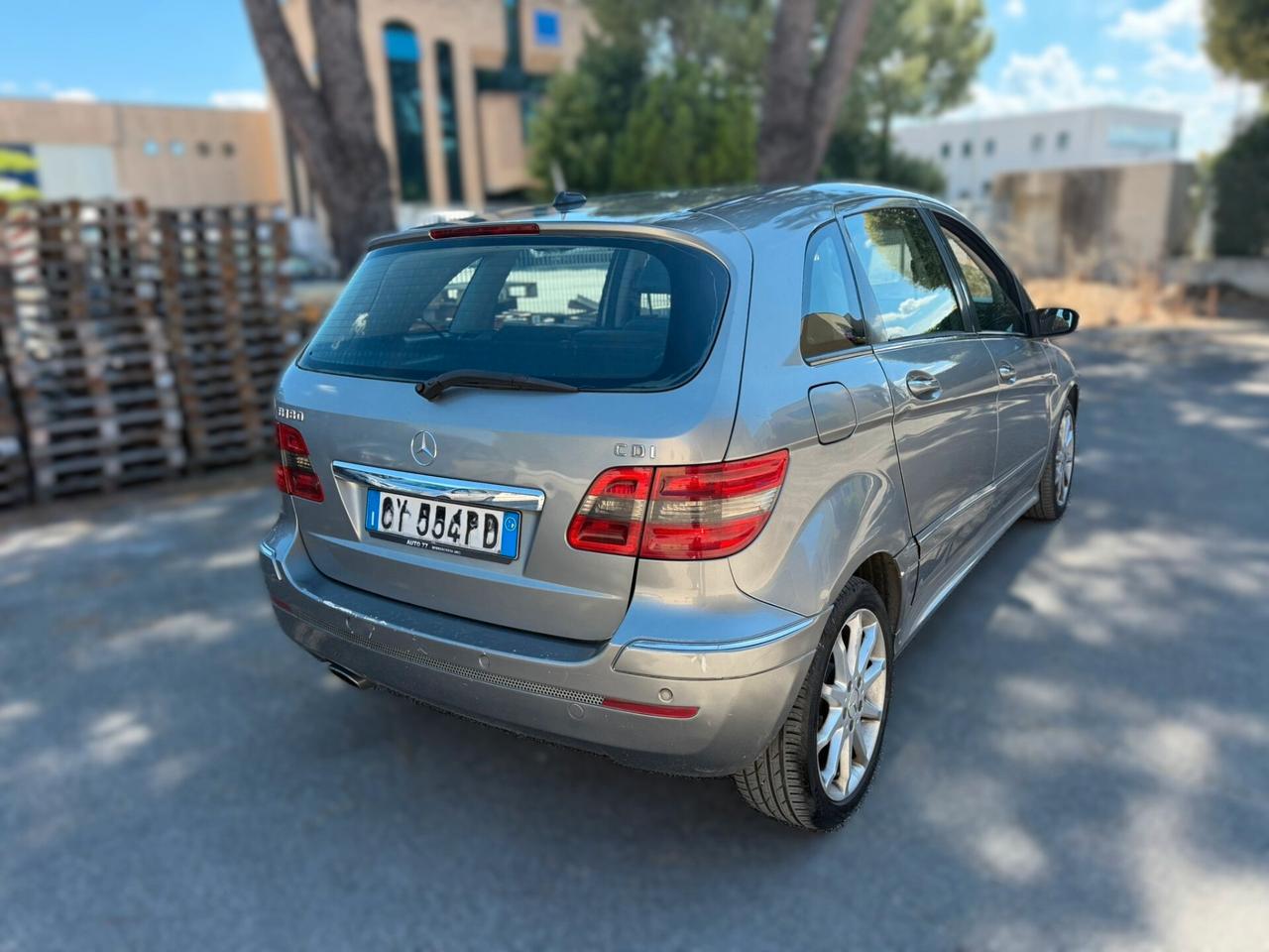 MERCEDES B180 2.0 D 2006 12 MESI DI GARANZIA