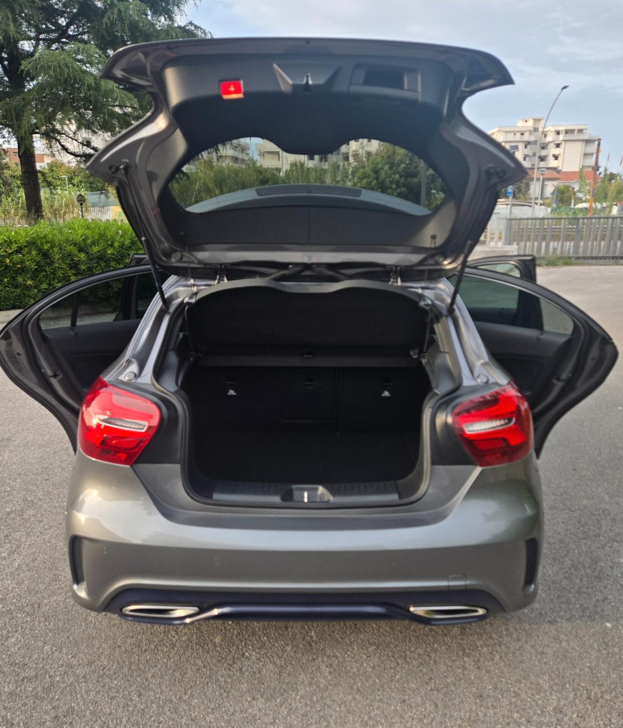 Mercedes-benz A 200 AMG-Line Sport