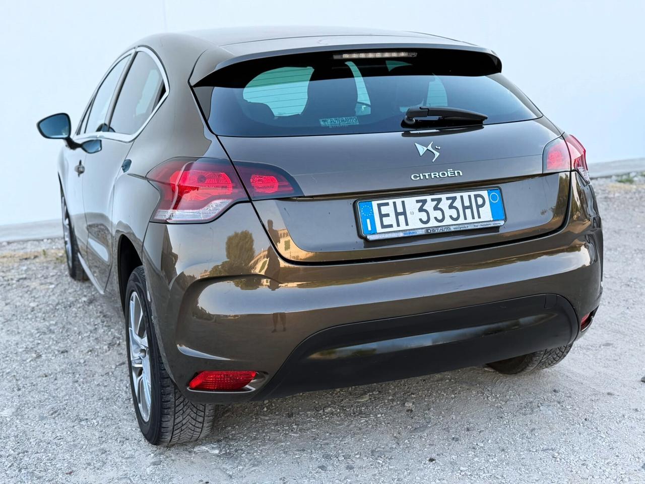 DS4 1.6 e-HDi Berlina 110cv 145000KM
