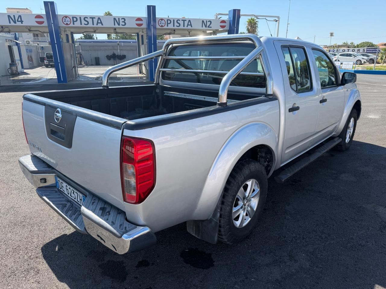 Nissan Navara 2.5 dCi 4 porte Double Cab XE 4X4 AUTOMATICA