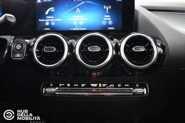 MERCEDES-BENZ GLA 180 d Automatic Premium