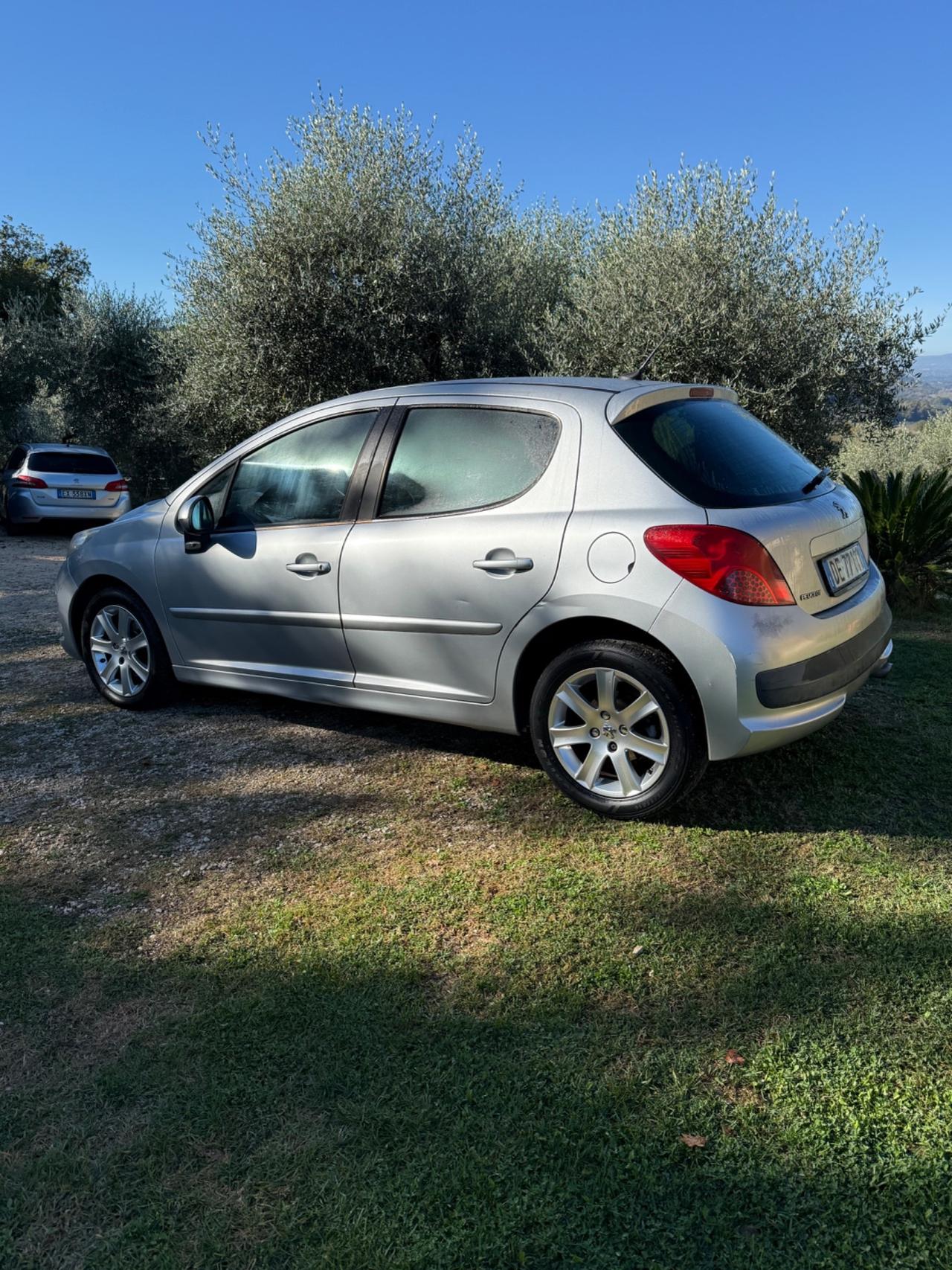 Peugeot 207 1.6 HDi 90CV 5p. Energie