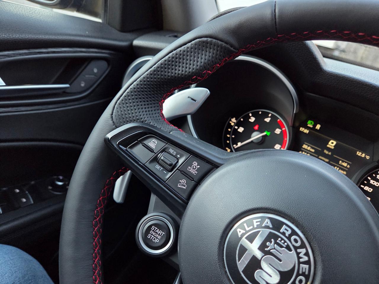 Alfa Romeo Stelvio 2.2 Turbodiesel 160 CV AT8 RWD Business