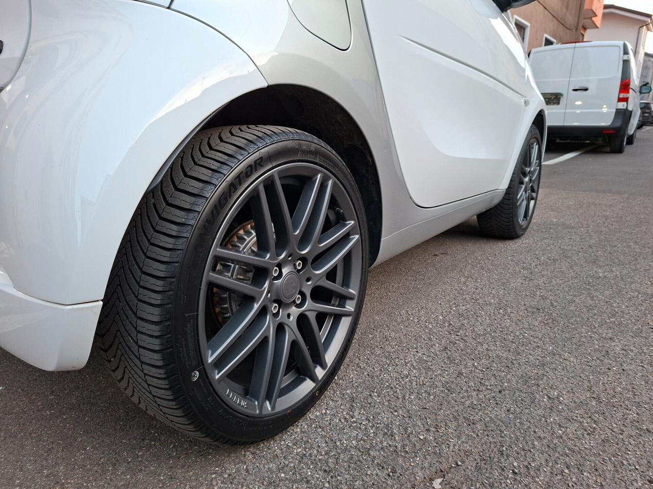 Smart ForTwo 0.9 turbo 90cv Pack Brabus Edition Schermo Pad