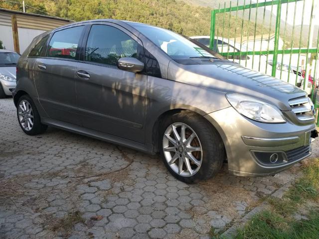 MERCEDES-BENZ B 180 CDI