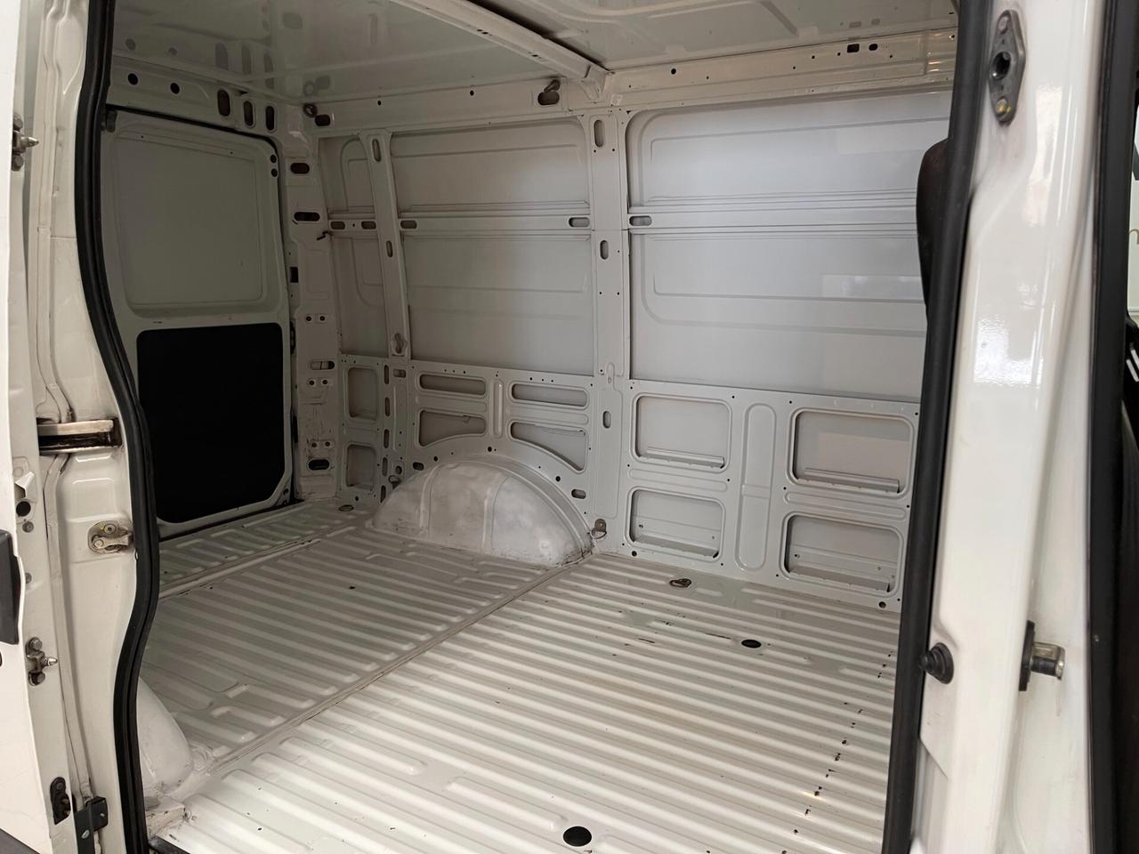 Iveco Daily 29L11 3 posti-Ok Neopatentati_LEGGI SOTTO