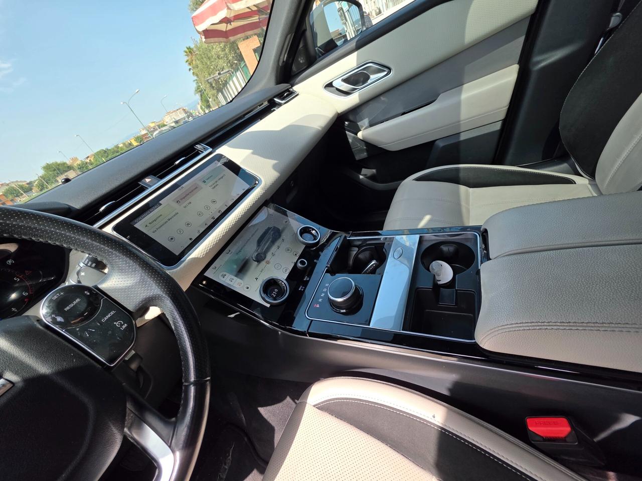 Land Rover Range Velar 2.0D I4 240 CV HSE
