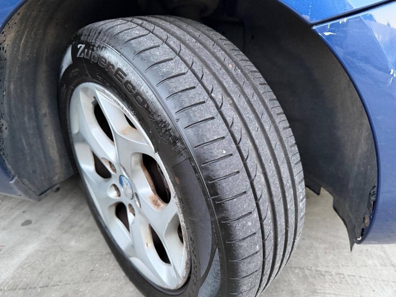 Ford Focus 1.6 benzina EURO5A NEOPATENTATI-FAMIGLIARE