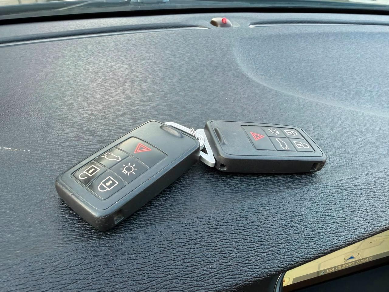 VOLVO V40 1.6 DIESEL CAMBIO AUTOMATICO