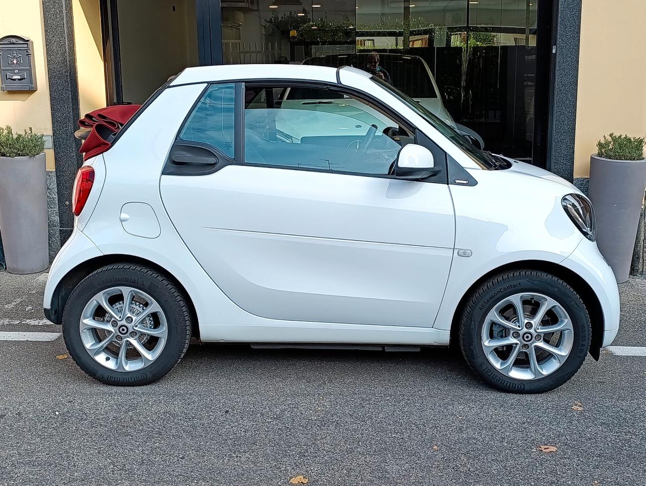 Smart ForTwo 70 1.0 twinamic cabrio Capote Rossa