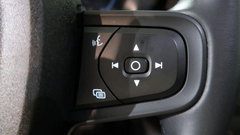 Volvo XC40 Recharge T4 Recharge Plug-in auto Essential