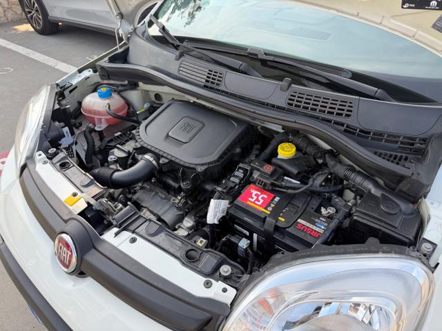 FIAT Panda 1.0 HYBRID CITY LIFE+CLIMATRONIC+SCHERMO+5POSTI