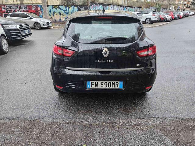 RENAULT Clio 1.5 dCi Costume National/LEGGI