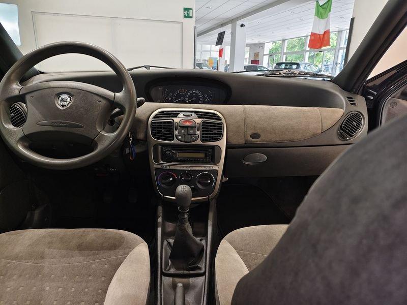 Lancia Y Y 1.2