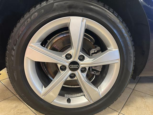 AUDI A4 Avant 40 g-tron S tronic UNIPRO LED NAVI GRANDE