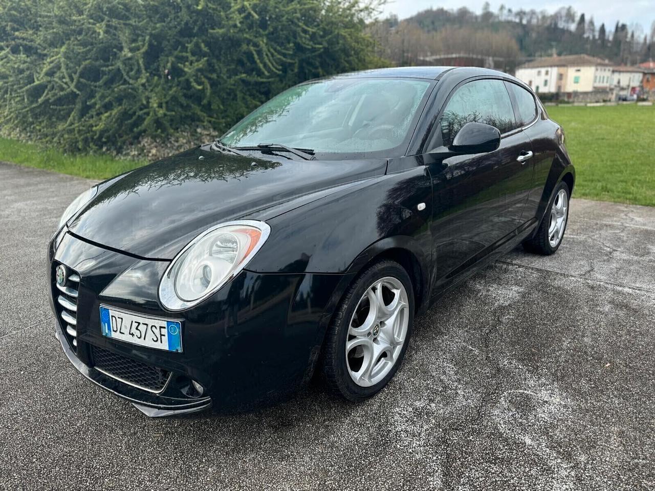 Alfa Romeo MiTo 1.6 JTDm 16V Distinctive Sport Pack
