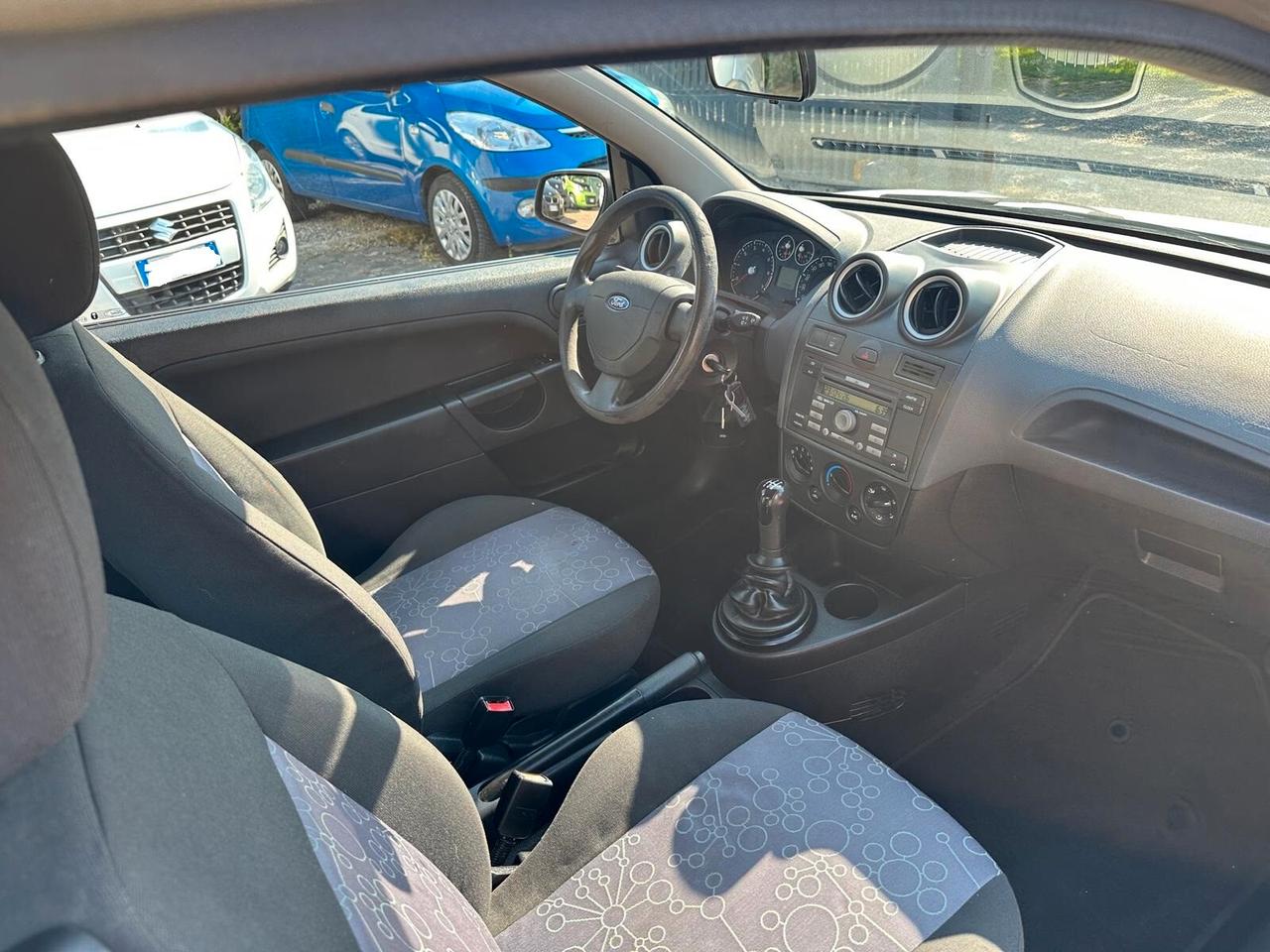 Ford Fiesta 1.2 16V 3p. Titanium