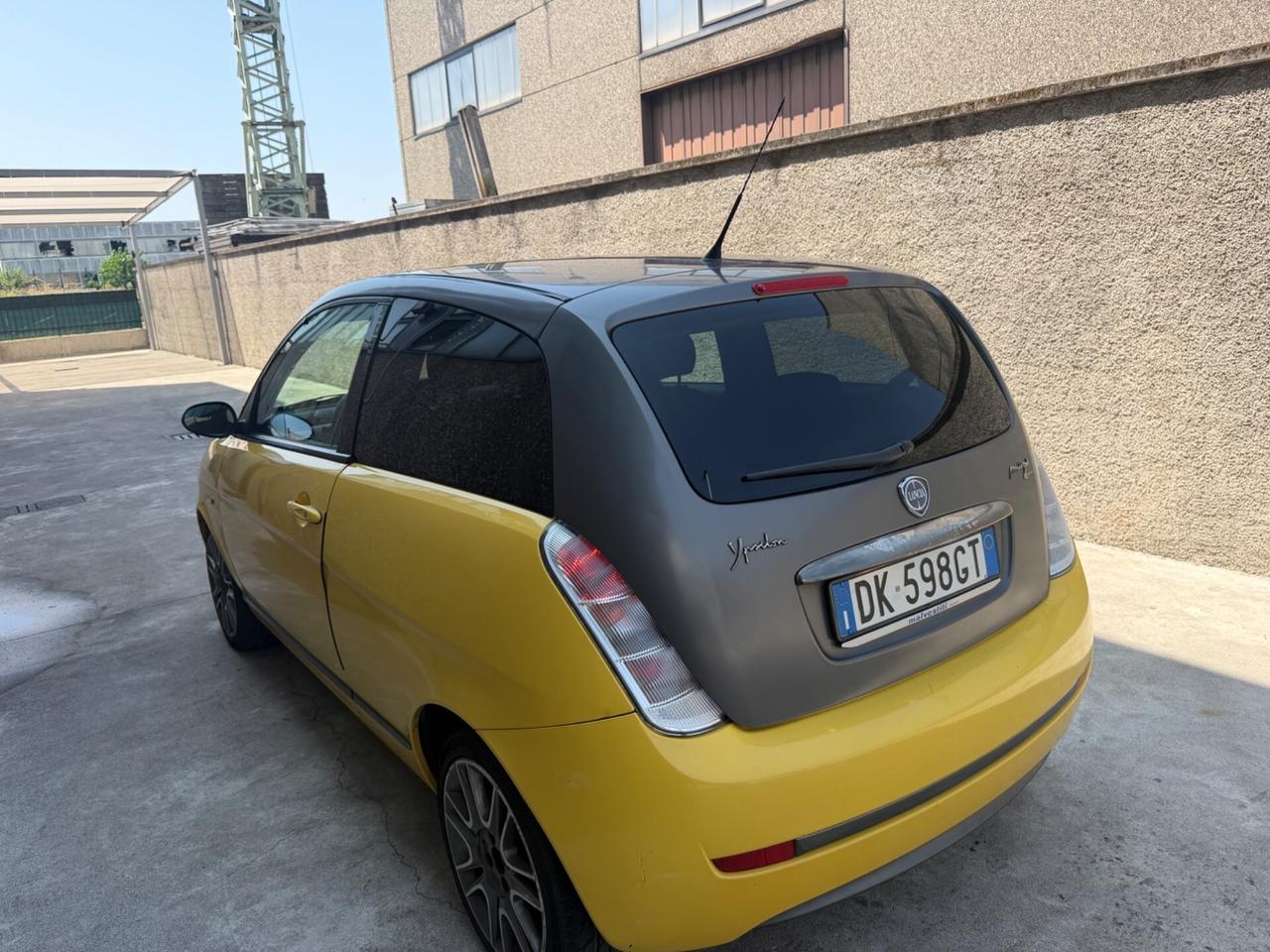 LANCIA YPSILON 1.3 MJT 90CV MOMO-DISIGN