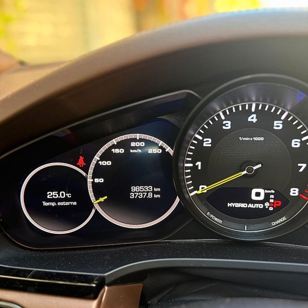 Porsche Cayenne 3.0 V6 E-Hybrid