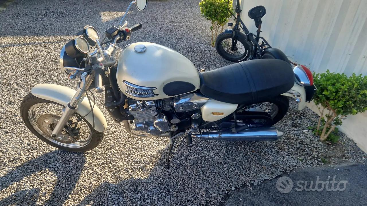 Triumph Thunderbird