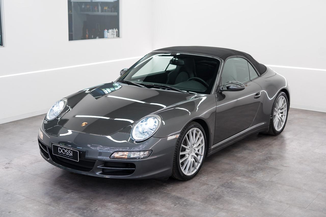Porsche 911 Carrera 4 Cabriolet