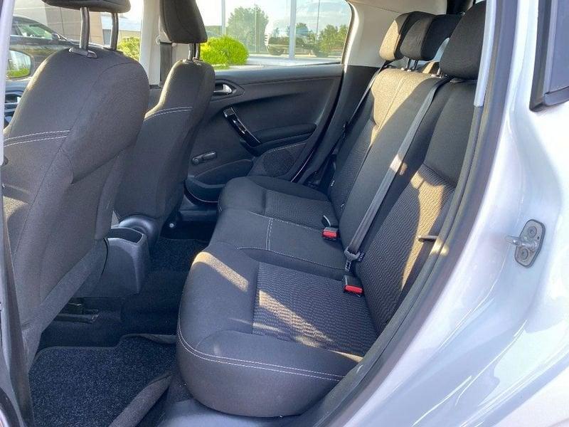 Peugeot 208 82 CV 5P Allure PER NEOPAT-KM CERTIFIC-GARANZIA