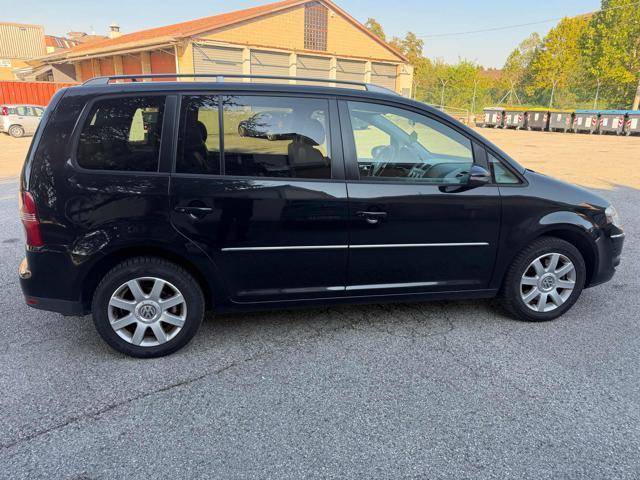 VOLKSWAGEN Touran 7posti 1.4 16V TSI 150CV Highline Ecofuel